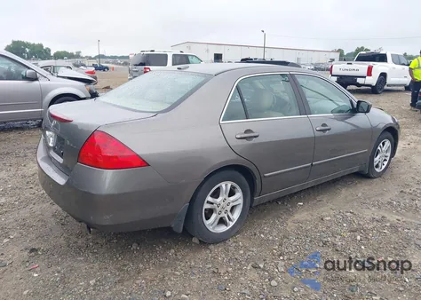 2007 Honda Accord 2.4 Ex из США, поврежденный, VIN 1HGCM56757AA19977